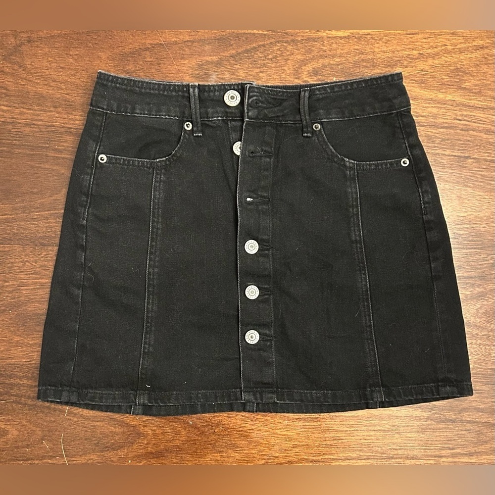 American Eagle Outfitters Black Button-Up Mini Skirt